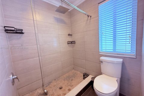 Touwnhouse à louer à Miami, Floride: 3 chambres, 158.12 m2 № 2009266 - photo 25