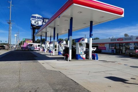 Propiedad comercial en venta en Tampa, Florida, 200.67 m2 № 2337264 - foto 4