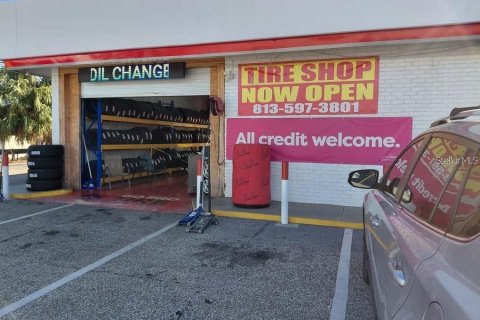Propiedad comercial en venta en Tampa, Florida, 200.67 m2 № 2337264 - foto 9