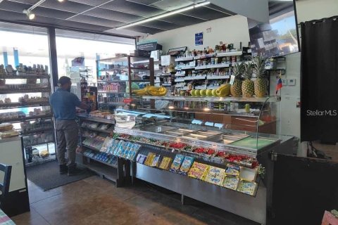Propiedad comercial en venta en Tampa, Florida, 200.67 m2 № 2337264 - foto 11