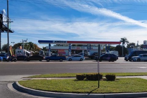 Propiedad comercial en venta en Tampa, Florida, 200.67 m2 № 2337264 - foto 5