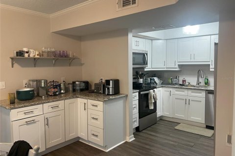 Condominio en alquiler en Tampa, Florida, 3 dormitorios, 151.43 m2 № 2156074 - foto 4