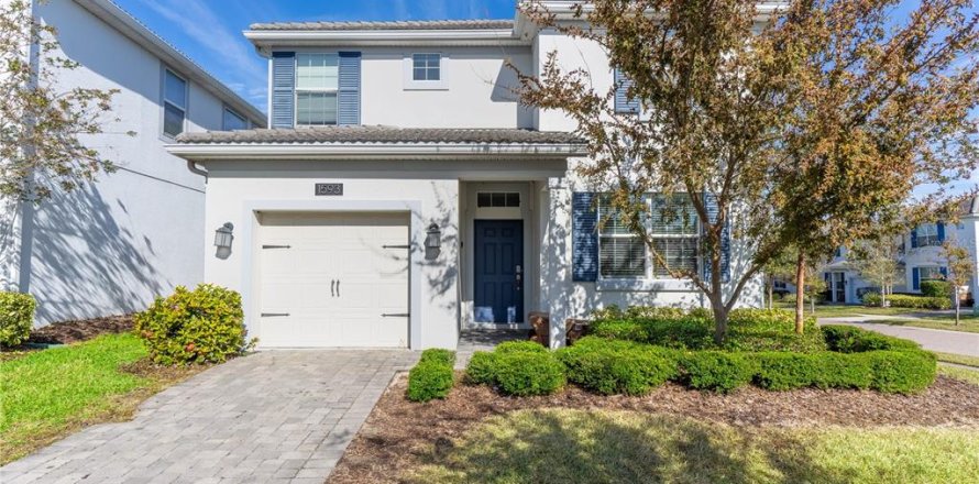 House in Davenport, Florida 5 bedrooms, 286.23 sq.m. № 1537591