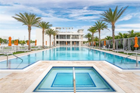 Condo in Doral, Florida, 3 bedrooms in LANDMARK  № 2082615 - photo 30