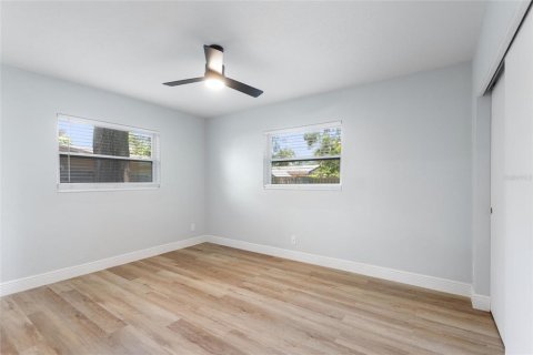 Villa ou maison à louer à Saint Petersburg, Floride: 3 chambres, 114.27 m2 № 2407045 - photo 21