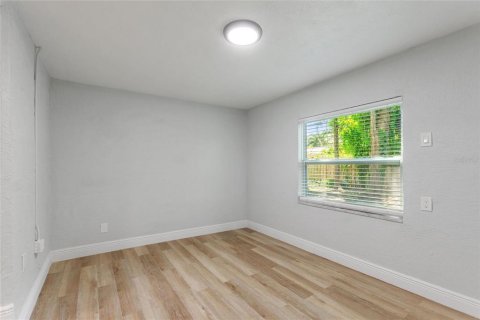 Villa ou maison à louer à Saint Petersburg, Floride: 3 chambres, 114.27 m2 № 2407045 - photo 19