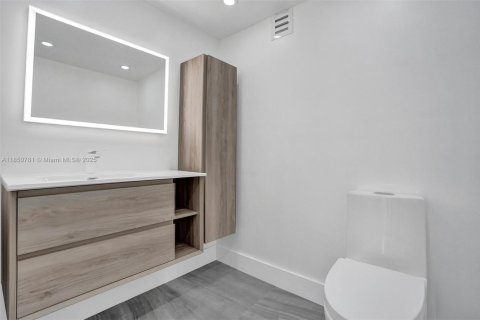 Condominio en venta en Hallandale Beach, Florida, 1 dormitorio, 76.92 m2 № 1854956 - foto 22