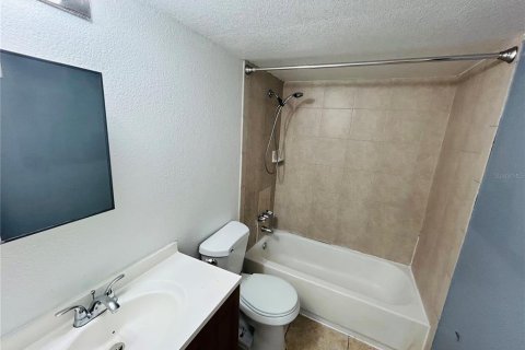 Copropriété à louer à Orlando, Floride: 2 chambres, 92.16 m2 № 2431907 - photo 6
