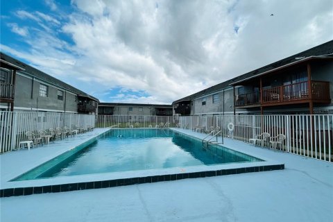 Copropriété à louer à Orlando, Floride: 2 chambres, 92.16 m2 № 2431907 - photo 11
