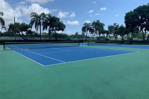 Снять в аренду кондоминиум в Помпано-Бич, Флорида 2 спальни, 76.64м2, № 2018065 - фото 26