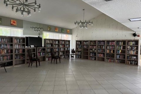 Снять в аренду кондоминиум в Помпано-Бич, Флорида 2 спальни, 76.64м2, № 2018065 - фото 30