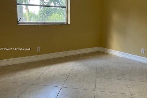 Снять в аренду кондоминиум в Помпано-Бич, Флорида 2 спальни, 76.64м2, № 2018065 - фото 16