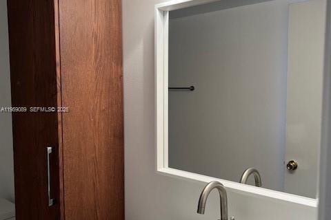 Снять в аренду кондоминиум в Помпано-Бич, Флорида 2 спальни, 76.64м2, № 2018065 - фото 15