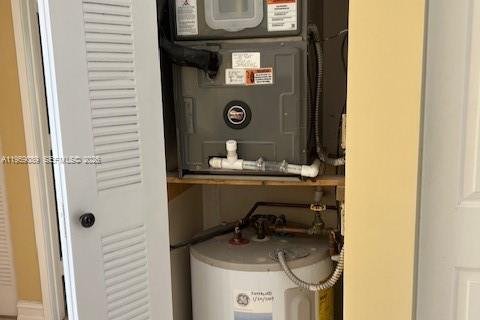 Снять в аренду кондоминиум в Помпано-Бич, Флорида 2 спальни, 76.64м2, № 2018065 - фото 22