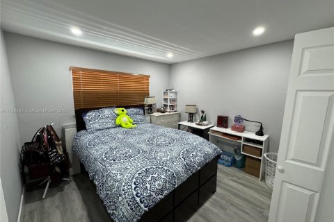 Copropriété à vendre à Hialeah, Floride: 2 chambres, 81.29 m2 № 1705739 - photo 8