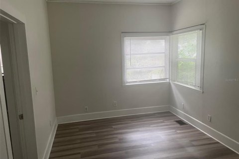 House in Mulberry, Florida 4 bedrooms, 189.99 sq.m. № 1854576 - photo 27