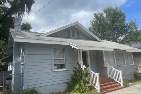 House in Mulberry, Florida 4 bedrooms, 189.99 sq.m. № 1854576