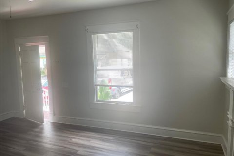 House in Mulberry, Florida 4 bedrooms, 189.99 sq.m. № 1854576 - photo 12