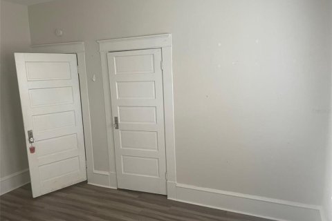 House in Mulberry, Florida 4 bedrooms, 189.99 sq.m. № 1854576 - photo 19