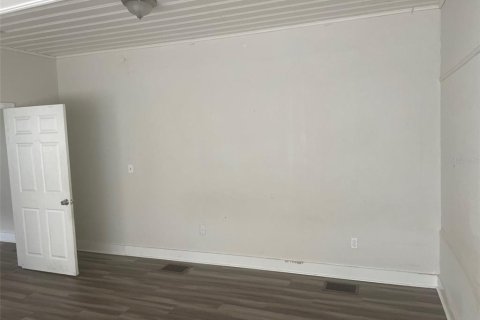 House in Mulberry, Florida 4 bedrooms, 189.99 sq.m. № 1854576 - photo 15