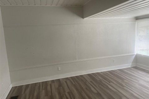 House in Mulberry, Florida 4 bedrooms, 189.99 sq.m. № 1854576 - photo 10