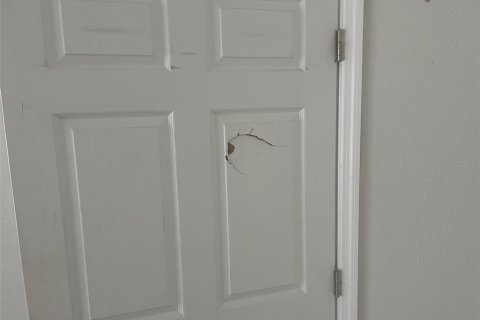 House in Mulberry, Florida 4 bedrooms, 189.99 sq.m. № 1854576 - photo 24