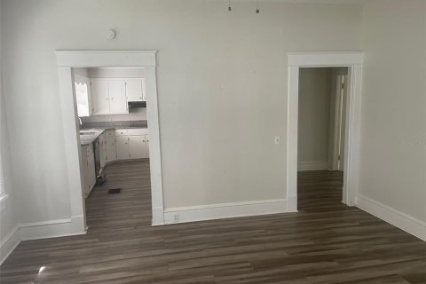 House in Mulberry, Florida 4 bedrooms, 189.99 sq.m. № 1854576 - photo 11