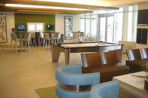 Condo in Miami, Florida, 1 bedroom  № 2052777 - photo 6