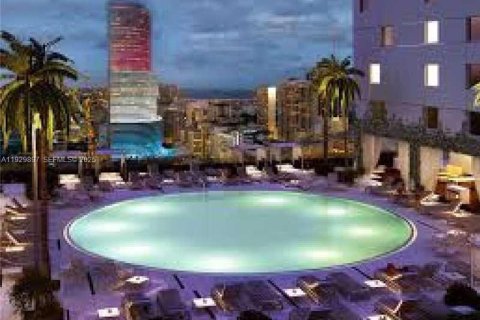 Condo in Miami, Florida, 1 bedroom  № 2052777 - photo 4