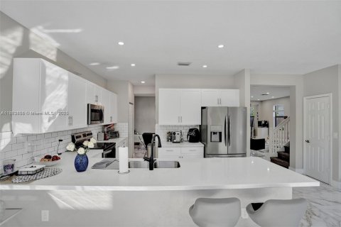 Villa ou maison à louer à Miami, Floride: 5 chambres, 263.19 m2 № 1892516 - photo 18