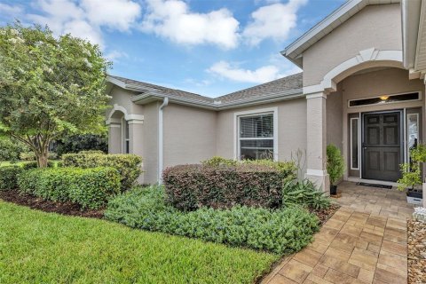 House in Leesburg, Florida 3 bedrooms, 212.47 sq.m. № 1902701 - photo 2
