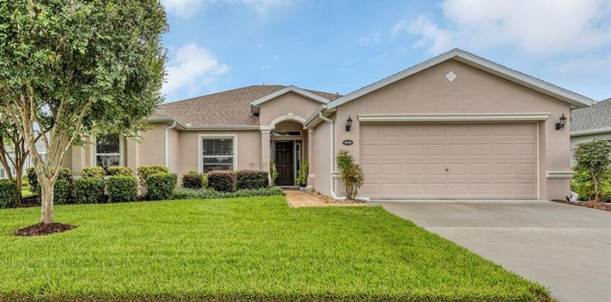 Casa en Leesburg, Florida 3 dormitorios, 212.47 m2 № 1902701