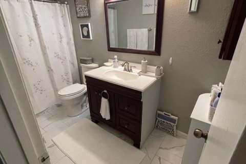 Condo in Orlando, Florida, 2 bedrooms  № 1268016 - photo 12