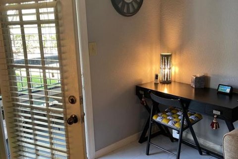 Condo in Orlando, Florida, 2 bedrooms  № 1268016 - photo 5