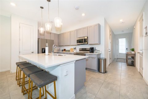 Touwnhouse à vendre à Davenport, Floride: 3 chambres, 150.69 m2 № 2426854 - photo 4