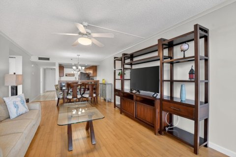 Condo in Boca Raton, Florida, 2 bedrooms  № 2315785 - photo 4