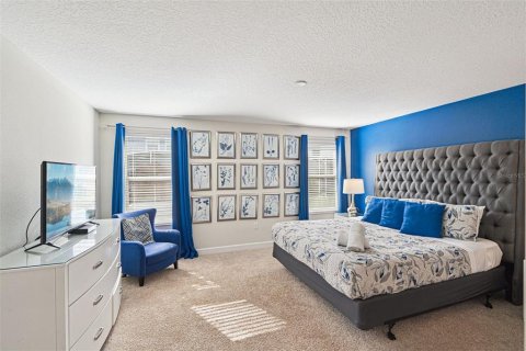 House in Davenport, Florida 6 bedrooms, 305.74 sq.m. № 2212487 - photo 15