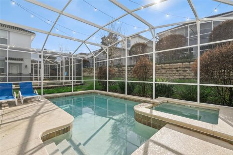House in Davenport, Florida 6 bedrooms, 305.74 sq.m. № 2212487 - photo 24