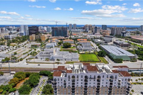 Condo in West Palm Beach, Florida, 2 bedrooms  № 2088025 - photo 6