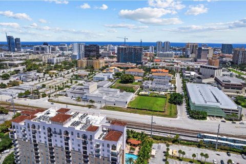 Condo in West Palm Beach, Florida, 2 bedrooms  № 2088025 - photo 5