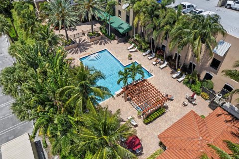 Condo in West Palm Beach, Florida, 2 bedrooms  № 2088025 - photo 4