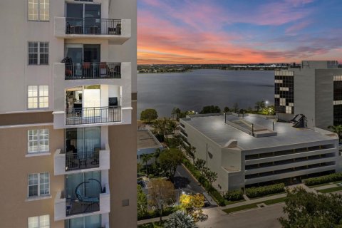 Condo in West Palm Beach, Florida, 2 bedrooms  № 2088025 - photo 2