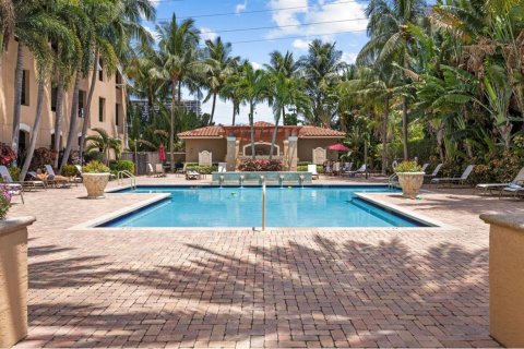 Condo in West Palm Beach, Florida, 2 bedrooms  № 2088025 - photo 22