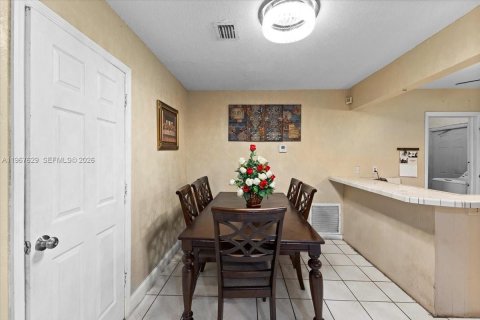 Casa en venta en Fort Lauderdale, Florida, 3 dormitorios, 165.18 m2 № 2029513 - foto 7
