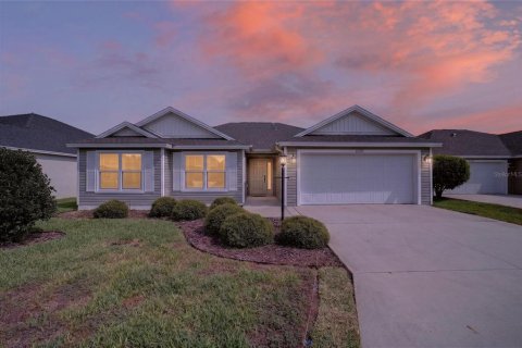 Villa ou maison à The Villages, Floride 3 chambres, 131.83 m2 № 2338862