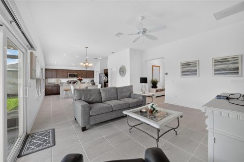 Villa ou maison à vendre à The Villages, Floride: 3 chambres, 131.83 m2 № 2338862 - photo 11
