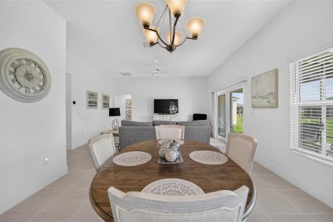 Villa ou maison à vendre à The Villages, Floride: 3 chambres, 131.83 m2 № 2338862 - photo 26