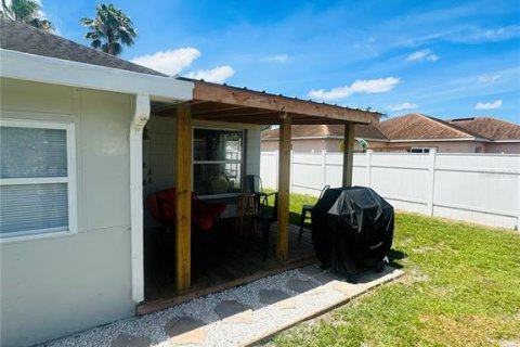 Villa ou maison à louer à Kissimmee, Floride: 3 chambres, 109.25 m2 № 2094891 - photo 27