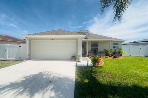 Villa ou maison à louer à Kissimmee, Floride: 3 chambres, 109.25 m2 № 2094891 - photo 3