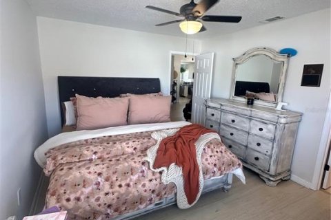 Villa ou maison à louer à Kissimmee, Floride: 3 chambres, 109.25 m2 № 2094891 - photo 16